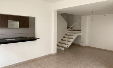 GRAN DUPLEX DE 4 AMB EN COMPLEJO
