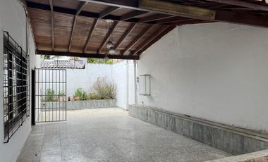casa en arriendo en altos de riomar. Cod A105135