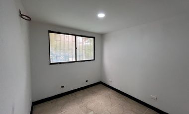 casa en arriendo en altos de riomar. Cod A105135