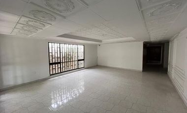 casa en arriendo en altos de riomar. Cod A105135