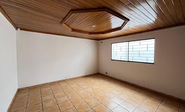 casa en arriendo en altos de riomar. Cod A105135