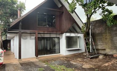 CASA Y LOCAL COMERCIAL EN VENTA FRENTE PLAZA MULCHÉN