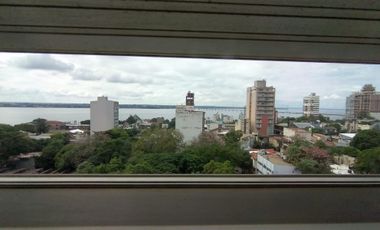 DEPARTAMENTO EN VENTA EN PLENO CENTRO DE LA CIUDAD, EXCELENTE UBICACIÓN.-