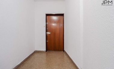Venta de 3 ambientes con balcón excelente vista abierta LUZ-SOL