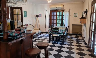Casa tres ambientes. NIcanor Ezeiza 700. Vidal. Venta.