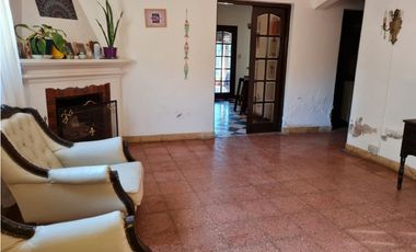 Casa tres ambientes. NIcanor Ezeiza 700. Vidal. Venta.