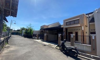 Rumah Sleman Murah Banget di Jalan Godean: Apik