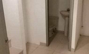 Amplio local en venta - centro comercial Las Vitrinas (J Luna)