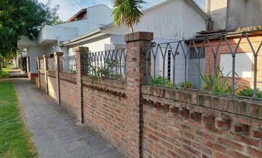 Casa para 2 Familias en venta en Ezpeleta Este