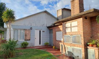 Casa para 2 Familias en venta en Ezpeleta Este