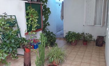 Casa para 2 Familias en venta en Ezpeleta Este