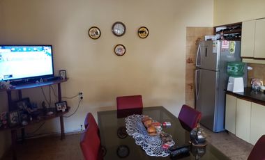 Casa PH en venta en Sarandi Oeste