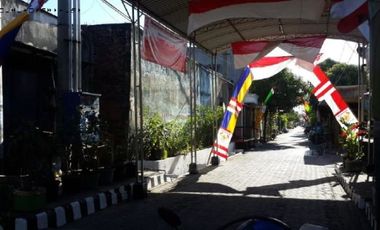 Rumah di Petemon Hitung Tanah, Cocok untuk segala usaha