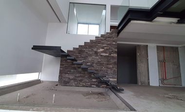 Espectacular residencia nueva única en Bosque Real