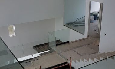 Espectacular residencia nueva única en Bosque Real