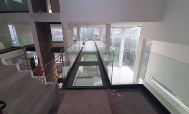 Espectacular residencia nueva única en Bosque Real