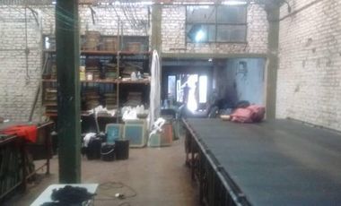 Galpón 380m2 C/vvda. Usos Varios - Flores