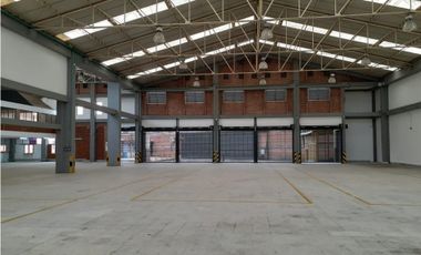 ARRIENDO BODEGA DE 8.200M2 ZONA SUR INDUSTRIAL, BOGOTA