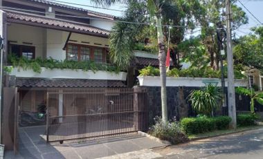 Rumah Keren di Lokasi Elite Bukit Cinere Depok - 2055