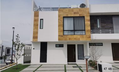 CASA EN VENTA CON ROOF GARDEN EN ZIBATA EL MARQUES QUERETARO GAA