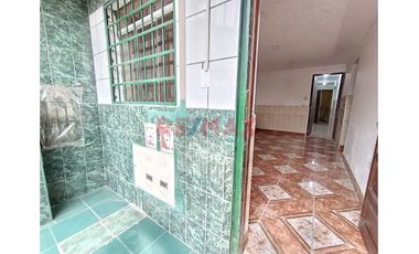 Se Vende Casa De 3 Pisos En Huascar. San Juan De Lurigancho
