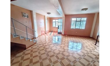 Se Vende Casa De 3 Pisos En Huascar. San Juan De Lurigancho