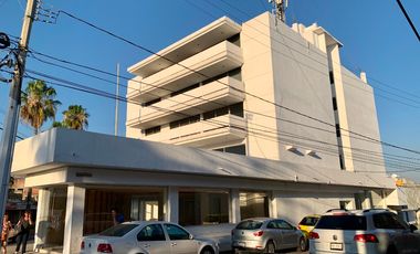 Oficina / Consultorio  en Las Palmas Cuernavaca - ROQ-571-Lc