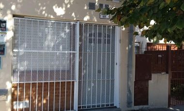 Excelente duplex 2 amb con patio y parrilla