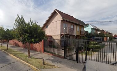 Se vende hermosa casa cercana a metro en Maipú
