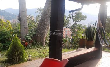 casa en arriendo en loma del chocho. Cod A776536