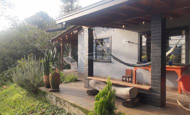 casa en arriendo en loma del chocho. Cod A776536