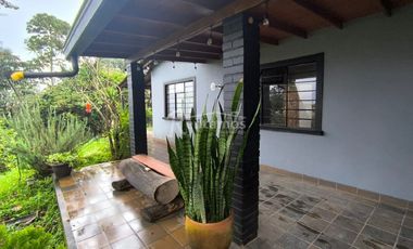 casa en arriendo en loma del chocho. Cod A776536