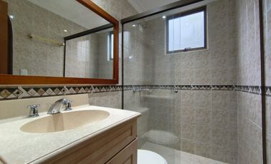 apartamento en arriendo en la abadia. Cod A64361