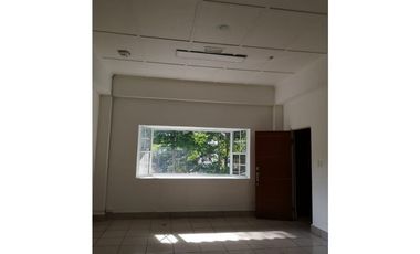 CASA ALBROOK UN PISO  2 APARTAMENTOS