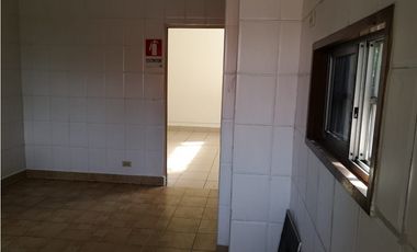 CASA ALBROOK UN PISO  2 APARTAMENTOS