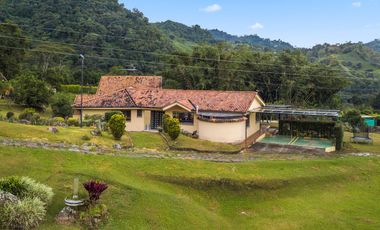 casa en venta en la vega. Cod V9412866