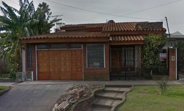 CHALET DE 4 AMBIENTES