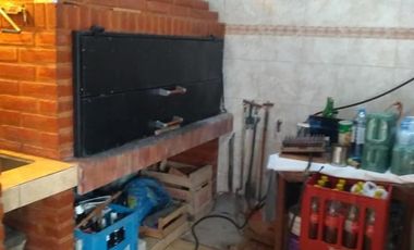 CHALET DE 4 AMBIENTES