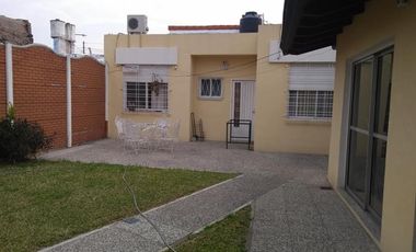 CHALET DE 4 AMBIENTES