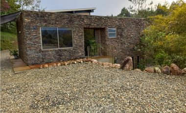 VENTA FINCA  1250/211 mts2 en guarne 5 minutos de la autopista Med-Bog