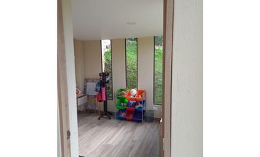 VENTA FINCA  1250/211 mts2 en guarne 5 minutos de la autopista Med-Bog