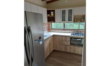 VENTA FINCA  1250/211 mts2 en guarne 5 minutos de la autopista Med-Bog