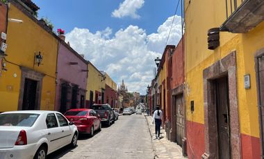 Local comercial en plaza nueva ideal para Restaurante !!!
