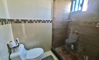 Hermosa y Espaciosa Casa en Privada