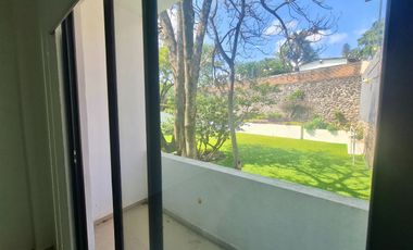 Hermosa y Espaciosa Casa en Privada