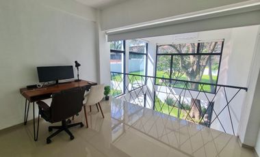 Hermosa y Espaciosa Casa en Privada