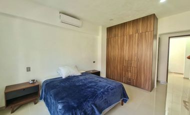 Hermosa y Espaciosa Casa en Privada