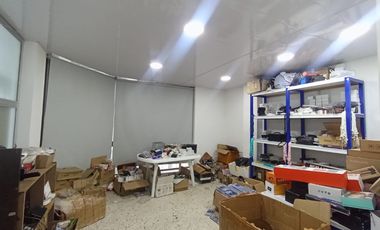 oficina en venta en la  trinidad. Cod V123014