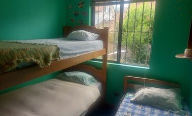 Casa en venta. 4d más servicios. Lo Barnechea