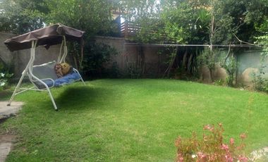 Casa en venta. 4d más servicios. Lo Barnechea
